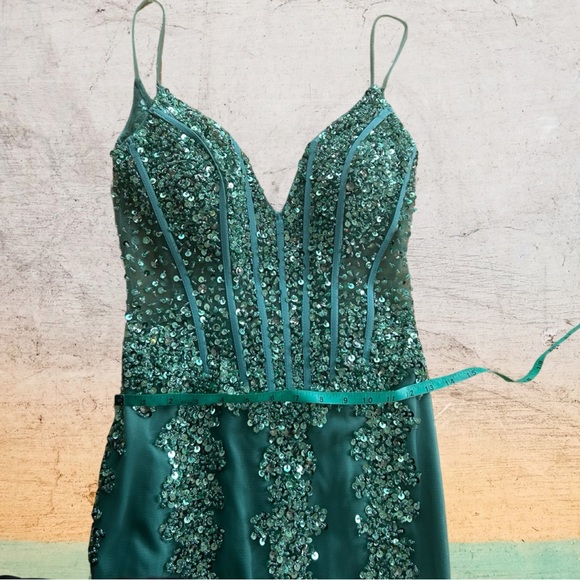 Jovani Green Sequin Beaded Prom Dress Mermaid Style Corset Top and Tulle Sz 4 - Picture 9 of 15